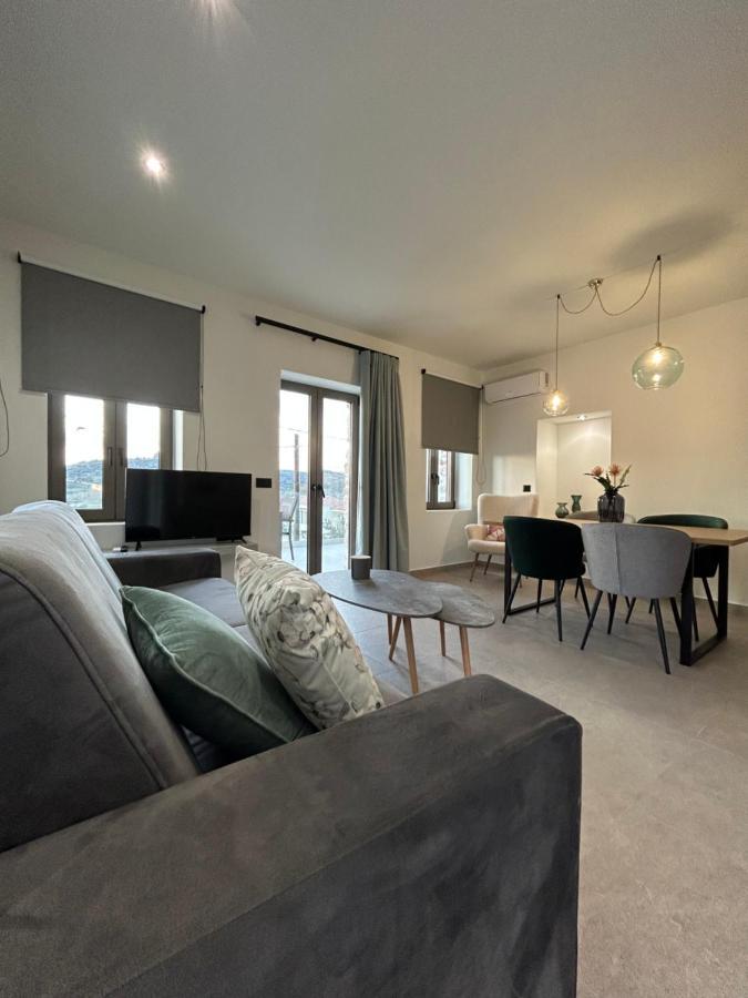 Piedra Luxury Apartments Нафплион Екстериор снимка